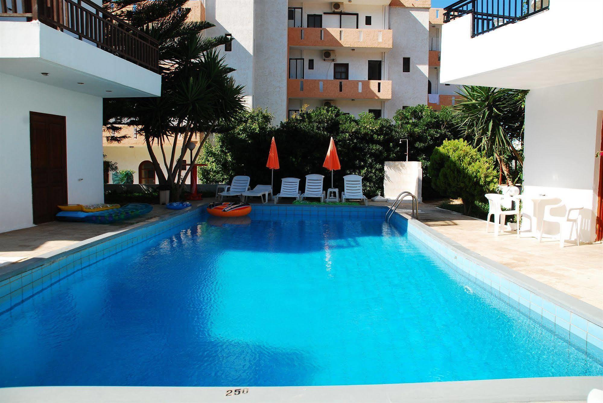 Sirocco Apartments خيرسونِسوس المظهر الخارجي الصورة